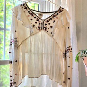 Knox Rose     Size Small        Cream